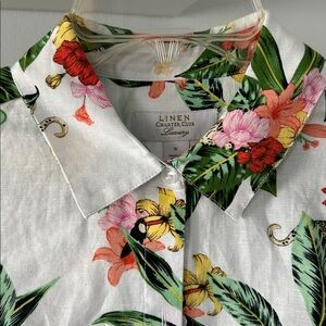 Charter Club Women’s Tropical Floral Button Down Shirt
With pockets. Like new!